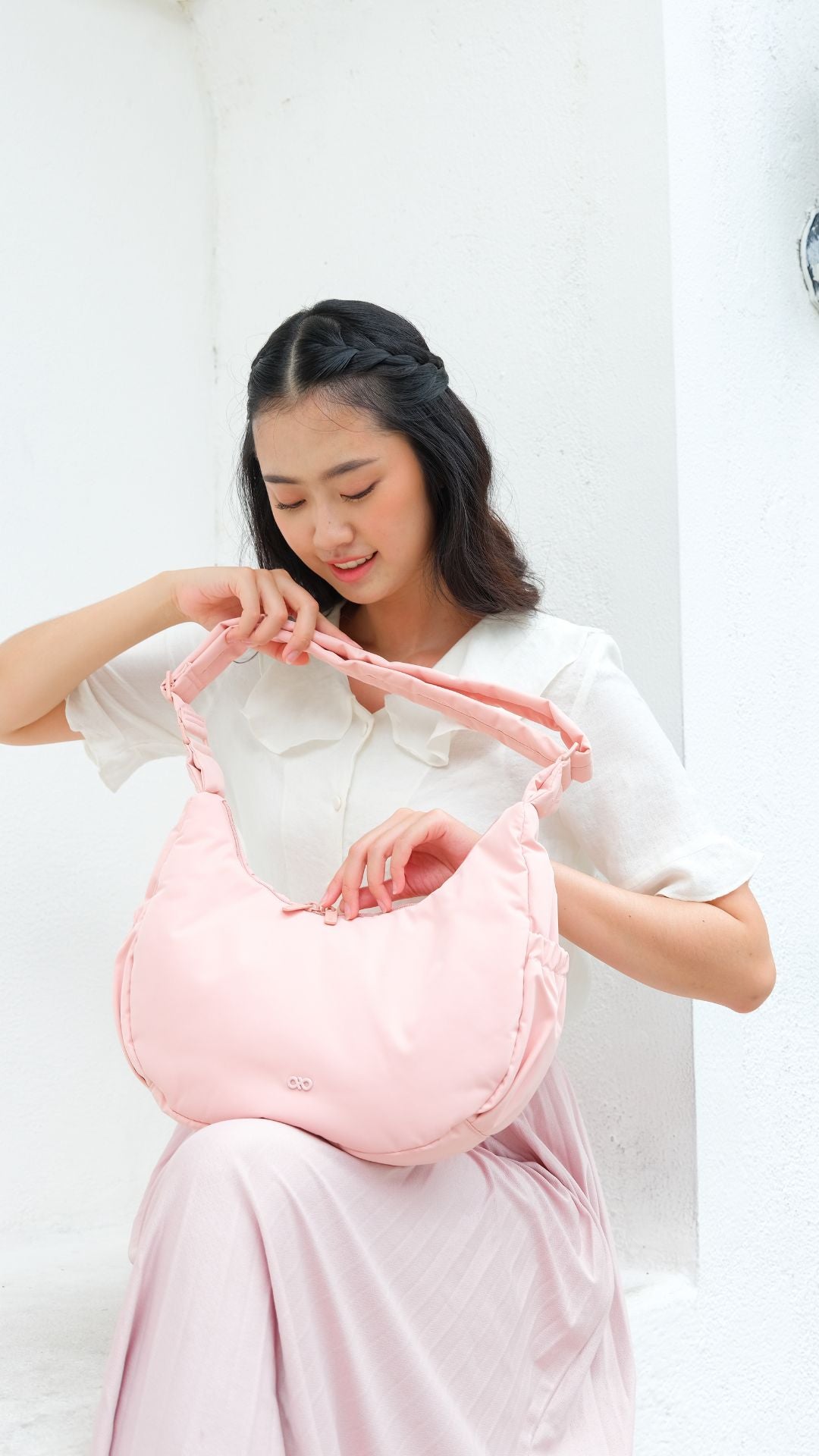 [ARCxTSL] L COSY LUXE CRESCENT BAG IN BLUSH